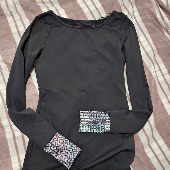 Sweater - Picture 4 of 4